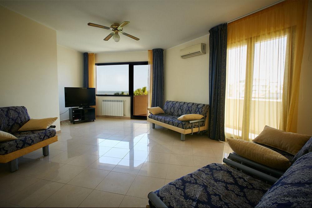 Residence Le Saline Марсала Экстерьер фото